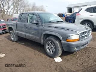 ✅ 2004 Dodge Dakota Sport • VIN: 1D7HL38K64S651151 • Лот: 41640874. Размещён на IAAI с пробегом 194 771 миль миль. Получите бесплатный доступ к архиву аукционных продаж из США и посмотрите подробный отчёт об истории автомобиля на DreamBid. Изображение 1.