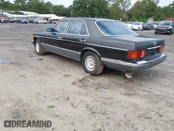 ✅ 1983 Mercedes-Benz 300 SD • VIN: WDBCB20A7DB037874 • Lot: 43370241. Listed on IAAI with 243,551 mi. Free auction sales archive from the USA and detailed vehicle history report at DreamBid. Image 3.
