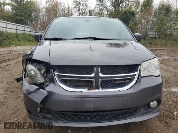 ✅ 2019 Dodge Grand Caravan SXT • VIN: 2C4RDGCGXKR735963 • Lot: 90213955. Wystawiony na Copart z przebiegiem 169 554 mil. Bezpłatny archiwum sprzedaży aukcyjnych z USA i szczegółowy raport historii pojazdu na DreamBid. Zdjęcie 5.