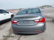 ✅ 2012 Hyundai Sonata GLS • VIN: 5NPEB4AC9CH465481 • Lot: 43305760. Wystawiony na IAAI z przebiegiem 139 012 mil. Bezpłatny archiwum sprzedaży aukcyjnych z USA i szczegółowy raport historii pojazdu na DreamBid. Zdjęcie 16.
