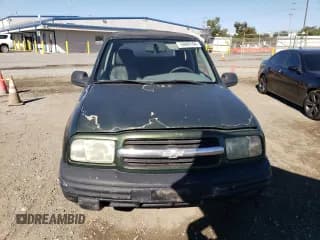 ✅ 1999 Chevrolet Tracker • VIN: 2CNBE1864X6933938 • Лот: 78889104. Опубликован ранее на Copart с пробегом 241 847 миль. Бесплатный доступ к архиву аукционных продаж из США и подробный отчёт об истории автомобиля на DreamBid. Изображение 5.
