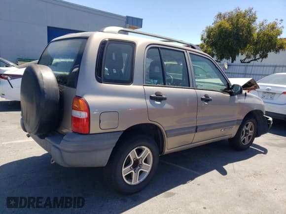 ✅ 2002 Chevrolet Tracker • VIN: 2CNBJ13C026951435 • Лот: 57782784. Опубликован ранее на Copart с пробегом 132 279 миль. Бесплатный доступ к архиву аукционных продаж из США и подробный отчёт об истории автомобиля на DreamBid. Изображение 3.