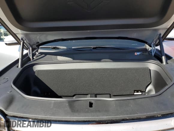 ✅ 2024 Rivian R1S Adventure • VIN: 7PDSGABA9RN044832 • Lot: 72214624. Wystawiony na Copart z przebiegiem 6 361 mil. Bezpłatny archiwum sprzedaży aukcyjnych z USA i szczegółowy raport historii pojazdu na DreamBid. Zdjęcie 12.