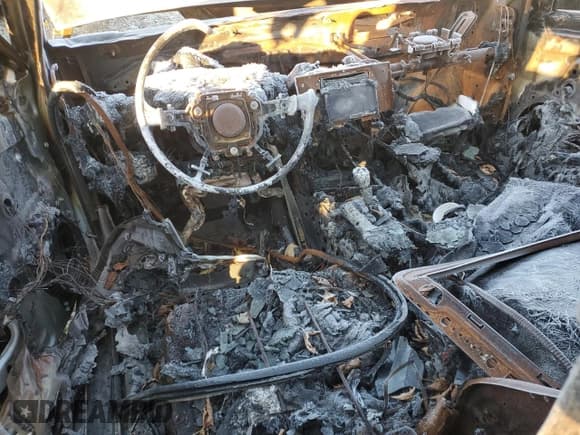 ✅ 2014 Toyota Camry LE • VIN: 4T1BF1FK5EU765044 • Лот: 84280575. Опубликован ранее на Copart с пробегом Не указан. Бесплатный доступ к архиву аукционных продаж из США и подробный отчёт об истории автомобиля на DreamBid. Изображение 8.