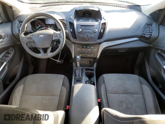 ✅ 2017 Ford Escape SE • VIN: 1FMCU9GD1HUE11325 • Lot: 89575645. Wystawiony na Copart z przebiegiem 147 056 mil. Bezpłatny archiwum sprzedaży aukcyjnych z USA i szczegółowy raport historii pojazdu na DreamBid. Zdjęcie 8.