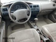 ✅ 1997 Toyota Corolla DX • VIN: 1NXBB02E2VZ658958 • Lot: 68551055. Wystawiony na Copart z przebiegiem 208 973 mil. Bezpłatny archiwum sprzedaży aukcyjnych z USA i szczegółowy raport historii pojazdu na DreamBid. Zdjęcie 8.