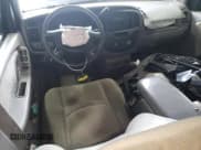 ✅ 2001 Mazda Tribute LX • VIN: 4F2CU08141KM65160 • Lot: 60895624. Wystawiony na Copart z przebiegiem 255 194 mil. Bezpłatny archiwum sprzedaży aukcyjnych z USA i szczegółowy raport historii pojazdu na DreamBid. Zdjęcie 8.