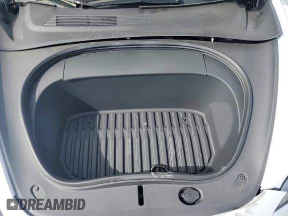 ✅ 2024 Tesla Model 3 Long Range • VIN: 5YJ3E1EB8RF809968 • Lot: 92252855. Listed on Copart with Not provided. Free auction sales archive from the USA and detailed vehicle history report at DreamBid. Image 11.