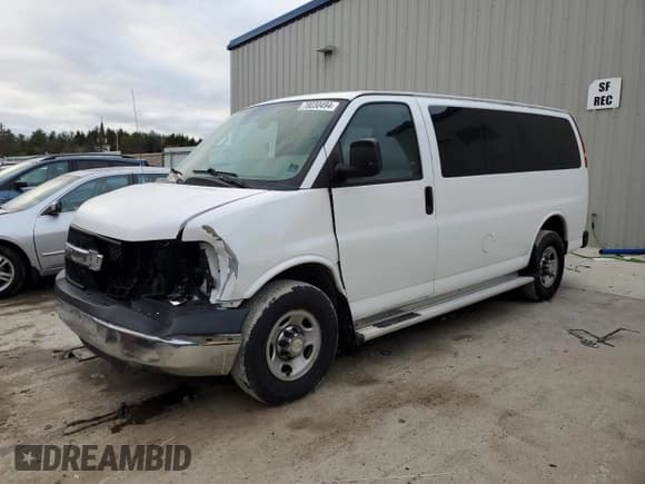 ✅ 2012 Chevrolet Express Passenger 1LT • VIN: 1GAZGYFG4C1131672 • Lot: 78030494. Wystawiony na Copart z przebiegiem 172 568 mil. Bezpłatny archiwum sprzedaży aukcyjnych z USA i szczegółowy raport historii pojazdu na DreamBid. Zdjęcie 1.