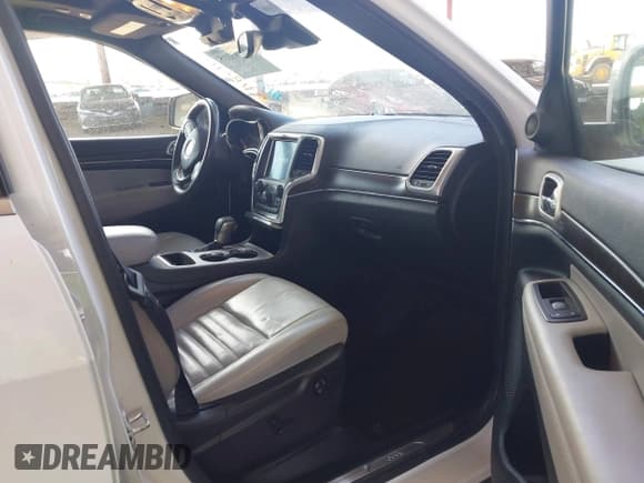✅ 2018 Jeep Grand Cherokee Limited • VIN: 1C4RJEBG4JC181745 • Lot: 42085315. Listed on IAAI with 81,533 mi. Free auction sales archive from the USA and detailed vehicle history report at DreamBid. Image 5.