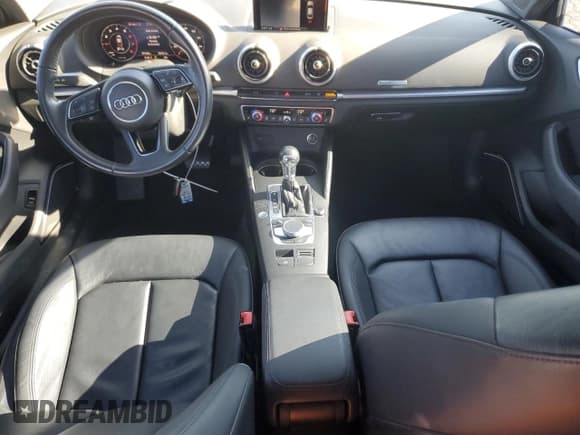 ✅ 2018 Audi A3 Premium Plus • VIN: WAUGUGFF4J1003404 • Лот: 69975335. Опубликован ранее на Copart с пробегом 87 048 миль. Бесплатный доступ к архиву аукционных продаж из США и подробный отчёт об истории автомобиля на DreamBid. Изображение 8.