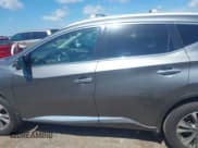 ✅ 2016 Nissan Murano S • VIN: 5N1AZ2MG1GN130858 • Лот: 42541159. Опубликован ранее на IAAI с пробегом 106 962 миль. Бесплатный доступ к архиву аукционных продаж из США и подробный отчёт об истории автомобиля на DreamBid. Изображение 14.