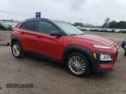 ✅ 2021 Hyundai Kona SEL • VIN: KM8K22AA4MU609771 • Лот: 77081903. Опубликован ранее на Copart с пробегом 42 033 миль. Бесплатный доступ к архиву аукционных продаж из США и подробный отчёт об истории автомобиля на DreamBid. Изображение 4.