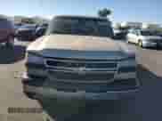 2005 Chevrolet Silverado 1500 LS with VIN 2GCEC13T851149387, listed as a Copart auction lot 89526685 with 212,128 mi miles and Salvage title. Bid and sale history available at DreamBid. Image 5.
