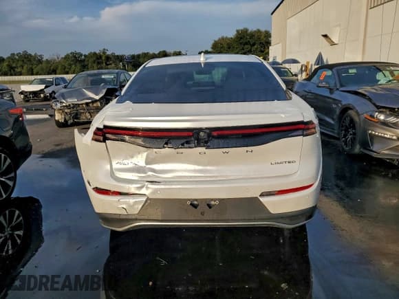 ✅ 2023 Toyota Crown Limited • VIN: JTDAAAAF8P3000573 • Lot: 92910265. Listed on Copart with 31,124 mi. Free auction sales archive from the USA and detailed vehicle history report at DreamBid. Image 6.