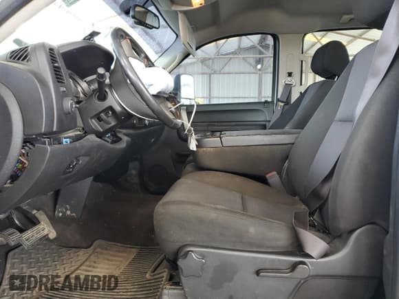 ✅ 2014 Chevrolet Silverado 2500HD LT • VIN: 1GC1KXCG2EF182370 • Лот: 62638135. Опубликован ранее на Copart с пробегом 150 145 миль. Бесплатный доступ к архиву аукционных продаж из США и подробный отчёт об истории автомобиля на DreamBid. Изображение 7.