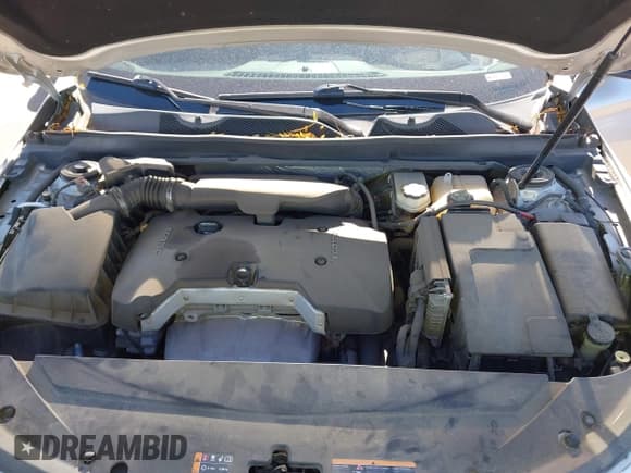 ✅ 2017 Chevrolet Impala LT • VIN: 2G1105SA6H9152818 • Lot: 43415222. Wystawiony na IAAI z przebiegiem 138 181 mil. Bezpłatny archiwum sprzedaży aukcyjnych z USA i szczegółowy raport historii pojazdu na DreamBid. Zdjęcie 10.