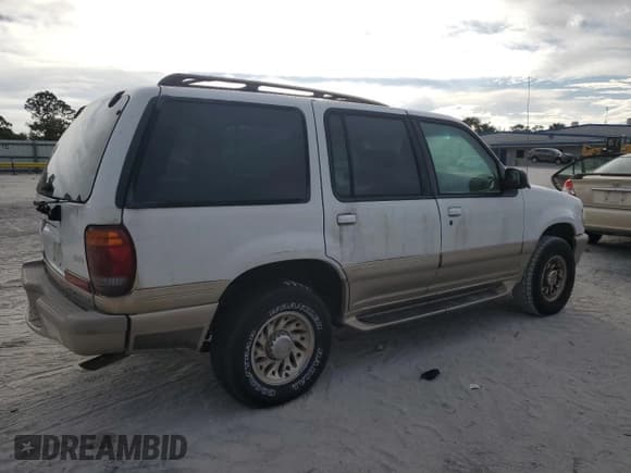 ✅ 2000 Mercury Mountaineer Convenience • VIN: 4M2ZU66EXYUJ20100 • Lot: 89242765. Wystawiony na Copart z przebiegiem 178 600 mil. Bezpłatny archiwum sprzedaży aukcyjnych z USA i szczegółowy raport historii pojazdu na DreamBid. Zdjęcie 3.