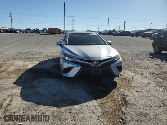 ✅ 2019 Toyota Camry SE • VIN: 4T1B11HK3KU849449 • Лот: 89733075. Опубликован ранее на Copart с пробегом 152 832 миль. Бесплатный доступ к архиву аукционных продаж из США и подробный отчёт об истории автомобиля на DreamBid. Изображение 13.