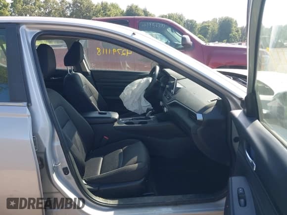 ✅ 2020 Nissan Altima S • VIN: 1N4BL4BW9LN317636 • Lot: 42791118. Wystawiony na IAAI z przebiegiem 89 204 mil. Bezpłatny archiwum sprzedaży aukcyjnych z USA i szczegółowy raport historii pojazdu na DreamBid. Zdjęcie 5.