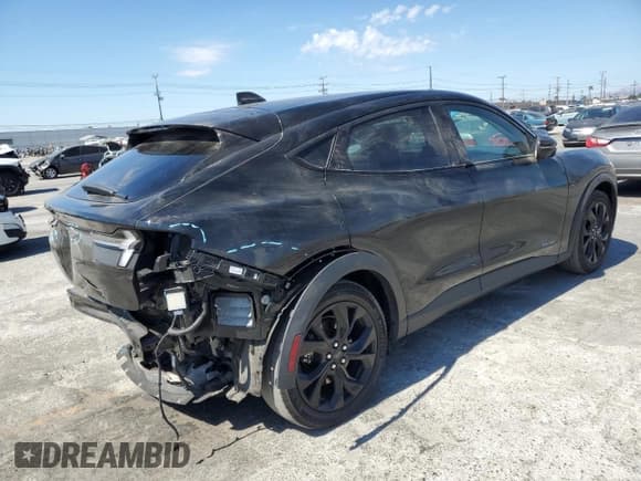 ✅ 2024 Ford Mustang Mach-E Select • VIN: 3FMTK1R43RMA21823 • Lot: 80876465. Wystawiony na Copart z przebiegiem 57 274 mil. Bezpłatny archiwum sprzedaży aukcyjnych z USA i szczegółowy raport historii pojazdu na DreamBid. Zdjęcie 3.