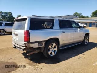 ✅ 2017 Chevrolet Suburban Premier • VIN: 1GNSKJKC7HR143736 • Lot: 69803354. Wystawiony na Copart z przebiegiem 112 993 mil. Bezpłatny archiwum sprzedaży aukcyjnych z USA i szczegółowy raport historii pojazdu na DreamBid. Zdjęcie 3.