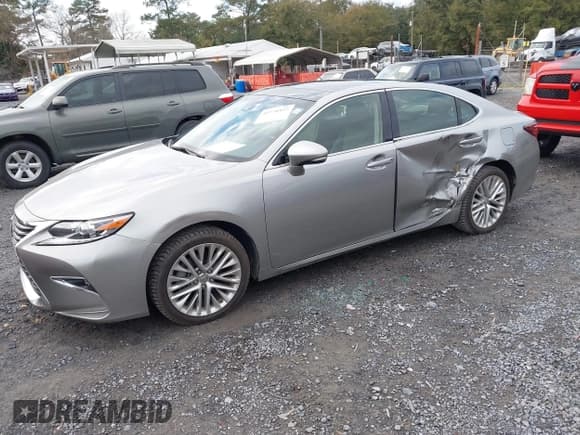 ✅ 2016 Lexus ES 330 • VIN: JTHBK1GG5G2224406 • Lot: 43776927. Listed on IAAI with 71,410 mi. Free auction sales archive from the USA and detailed vehicle history report at DreamBid. Image 2.