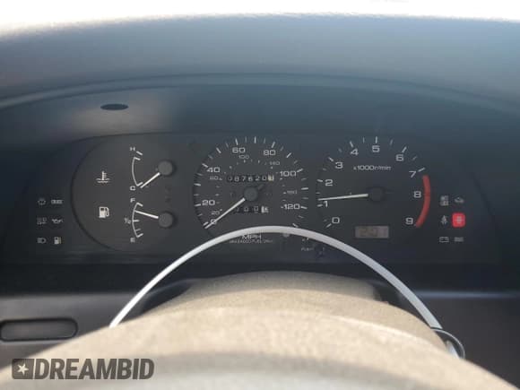 ✅ 1992 Infiniti G20 Luxury Sports • VIN: JNKCP01P3NT307865 • Lot: 52810975. Wystawiony na Copart z przebiegiem 87 620 mil. Bezpłatny archiwum sprzedaży aukcyjnych z USA i szczegółowy raport historii pojazdu na DreamBid. Zdjęcie 9.