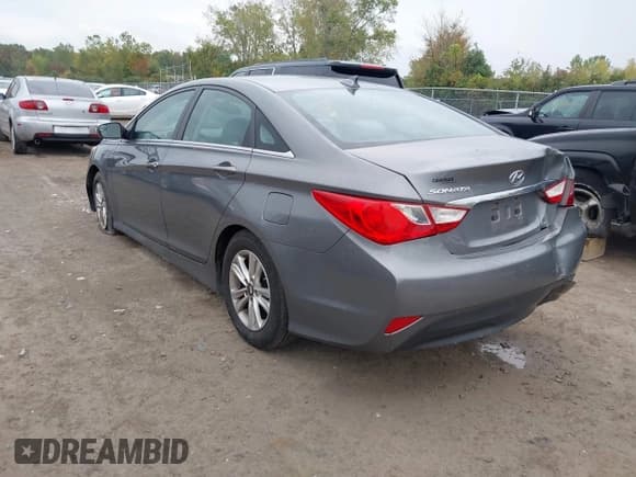 ✅ 2014 Hyundai Sonata GLS • VIN: 5NPEB4AC1EH899719 • Lot: 43292585. Wystawiony na IAAI z przebiegiem 110 499 mil. Bezpłatny archiwum sprzedaży aukcyjnych z USA i szczegółowy raport historii pojazdu na DreamBid. Zdjęcie 3.