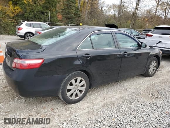 ✅ 2007 Toyota Camry XLE • VIN: 4T1BK46K77U037712 • Lot: 90734785. Wystawiony na Copart z przebiegiem 189 740 mil. Bezpłatny archiwum sprzedaży aukcyjnych z USA i szczegółowy raport historii pojazdu na DreamBid. Zdjęcie 3.