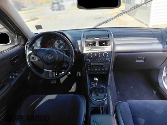 ✅ 2004 Lexus IS 300/350 • VIN: JTHBD192240093230 • Lot: 85427215. Wystawiony na Copart z przebiegiem 111 396 mil. Bezpłatny archiwum sprzedaży aukcyjnych z USA i szczegółowy raport historii pojazdu na DreamBid. Zdjęcie 9.