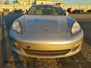 ✅ 2010 Porsche Panamera S • VIN: WP0AB2A7XAL062849 • Lot: 94416805. Wystawiony na Copart z przebiegiem 134 090 mil. Bezpłatny archiwum sprzedaży aukcyjnych z USA i szczegółowy raport historii pojazdu na DreamBid. Zdjęcie 5.
