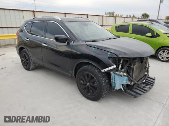 ✅ 2019 Nissan Rogue SV • VIN: KNMAT2MT3KP559970 • Lot: 82574535. Wystawiony na Copart z przebiegiem 167 095 mil. Bezpłatny archiwum sprzedaży aukcyjnych z USA i szczegółowy raport historii pojazdu na DreamBid. Zdjęcie 4.