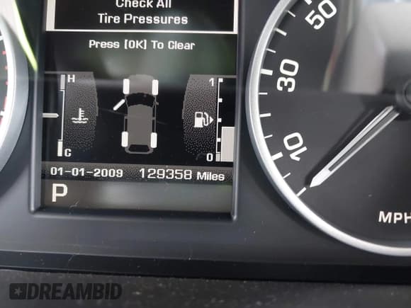 ✅ 2011 Land Rover Range Rover Sport HSE Lux • VIN: SALSK2D4XBA278096 • Lot: 42950673. Listed on IAAI with 129,358 mi. Free auction sales archive from the USA and detailed vehicle history report at DreamBid. Image 7.