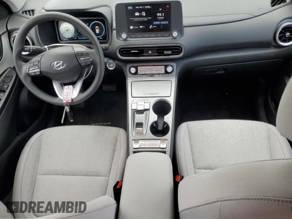 ✅ 2023 Hyundai Kona SE • VIN: KM8K23AG5PU183569 • Лот: 41819054. Опубликован ранее на Copart с пробегом 7 970 миль. Бесплатный доступ к архиву аукционных продаж из США и подробный отчёт об истории автомобиля на DreamBid. Изображение 8.