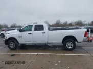 ✅ 2013 Ram 2500 Tradesman • VIN: 3C6UR5HL0DG580930 • Lot: 43697234. Wystawiony na IAAI z przebiegiem 68 246 mil. Bezpłatny archiwum sprzedaży aukcyjnych z USA i szczegółowy raport historii pojazdu na DreamBid. Zdjęcie 14.