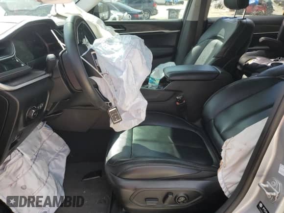 2022 Jeep Grand Cherokee Limited with VIN 1C4RJJBG4N8618550, listed as a Copart auction lot 71917015 with 38,524 mi miles and Salvage title. Bid and sale history available at DreamBid. Image 7.