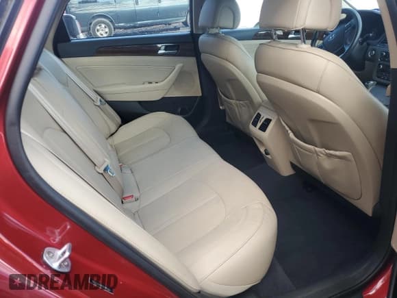 ✅ 2016 Hyundai Sonata Sport • VIN: 5NPE34AF6GH349667 • Lot: 91517115. Wystawiony na Copart z przebiegiem 131 183 mil. Bezpłatny archiwum sprzedaży aukcyjnych z USA i szczegółowy raport historii pojazdu na DreamBid. Zdjęcie 10.