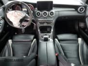 ✅ 2017 Mercedes-Benz C 63 S AMG • VIN: 55SWF8HB9HU185593 • Lot: 49576814. Wystawiony na Copart z przebiegiem 73 080 mil. Bezpłatny archiwum sprzedaży aukcyjnych z USA i szczegółowy raport historii pojazdu na DreamBid. Zdjęcie 8.