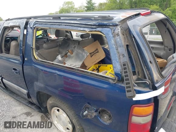 ✅ 2003 GMC Yukon XL SLT • VIN: 1GKEC16Z23J166337 • Lot: 42205992. Wystawiony na IAAI z przebiegiem 198 649 mil. Bezpłatny archiwum sprzedaży aukcyjnych z USA i szczegółowy raport historii pojazdu na DreamBid. Zdjęcie 15.