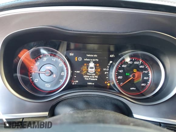 ✅ 2019 Dodge Charger Scat Pack • VIN: 2C3CDXGJ1KH530683 • Lot: 89889355. Wystawiony na Copart z przebiegiem 73 593 mil. Bezpłatny archiwum sprzedaży aukcyjnych z USA i szczegółowy raport historii pojazdu na DreamBid. Zdjęcie 9.