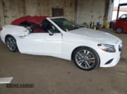 ✅ 2022 Mercedes-Benz C 300 • VIN: W1KWK8EB6NG112674 • Lot: 41773696. Wystawiony na IAAI z przebiegiem 26 242 mil. Bezpłatny archiwum sprzedaży aukcyjnych z USA i szczegółowy raport historii pojazdu na DreamBid. Zdjęcie 1.