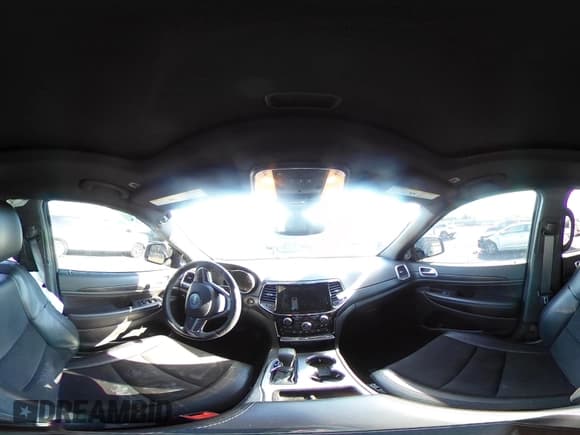 ✅ 2019 Jeep Grand Cherokee Upland • VIN: 1C4RJFAG7KC837588 • Lot: 43133931. Listed on IAAI with 54,388 mi. Free auction sales archive from the USA and detailed vehicle history report at DreamBid. Image 18.