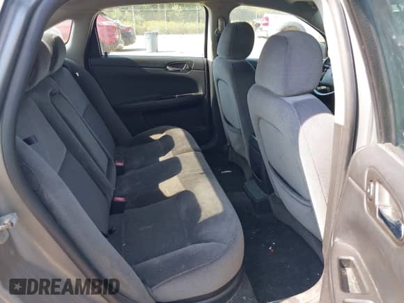 2006 Chevrolet Impala LT 3.5L with VIN 2G1WT58K869428054, listed as a IAAI auction lot 43238621 with 261,294 mi miles and . Bid and sale history available at DreamBid. Image 8.