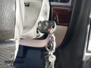 ✅ 2009 Lincoln MKZ • VIN: 3LNHM26T89R626540 • Lot: 43802974. Wystawiony na IAAI z przebiegiem 157 308 mil. Bezpłatny archiwum sprzedaży aukcyjnych z USA i szczegółowy raport historii pojazdu na DreamBid. Zdjęcie 11.