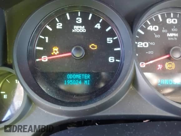 2012 Chevrolet Silverado 1500 Work Truck z VIN 1GCRCPEX9CZ127696, wystawiony jako IAAI lot #41333607 z przebiegiem 195 024 mil mil oraz . Historia ofert i sprzedaży dostępna na DreamBid. Obrazek 15.