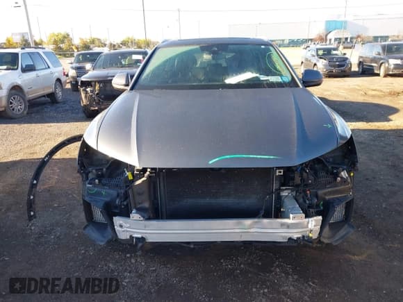 ✅ 2019 Audi Q8 Prestige • VIN: WA1CVBF19KD034955 • Лот: 43527046. Опубликован ранее на IAAI с пробегом 81 823 миль. Бесплатный доступ к архиву аукционных продаж из США и подробный отчёт об истории автомобиля на DreamBid. Изображение 12.