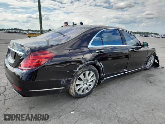 ✅ 2015 Mercedes-Benz S 550 • VIN: WDDUG8FB9FA195397 • Lot: 70016905. Listed on Copart with 112,214 mi. Free auction sales archive from the USA and detailed vehicle history report at DreamBid. Image 3.
