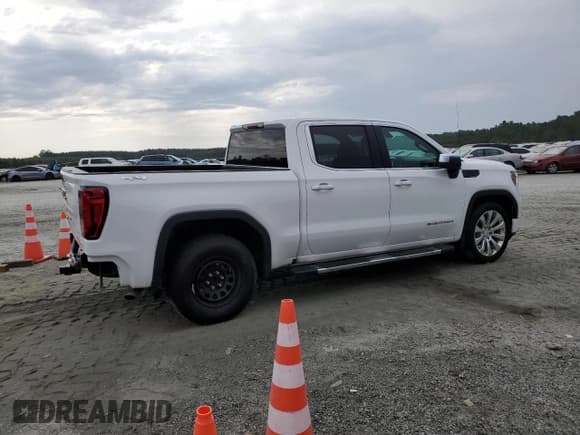✅ 2022 GMC Sierra 1500 SLE • VIN: 3GTP9BEKXNG138898 • Лот: 80966225. Опубликован ранее на Copart с пробегом 31 905 миль. Бесплатный доступ к архиву аукционных продаж из США и подробный отчёт об истории автомобиля на DreamBid. Изображение 3.