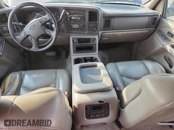 ✅ 2005 Chevrolet Suburban Z71 • VIN: 3GNFK16Z95G229125 • Lot: 86540505. Listed on Copart with 273,282 mi. Free auction sales archive from the USA and detailed vehicle history report at DreamBid. Image 8.